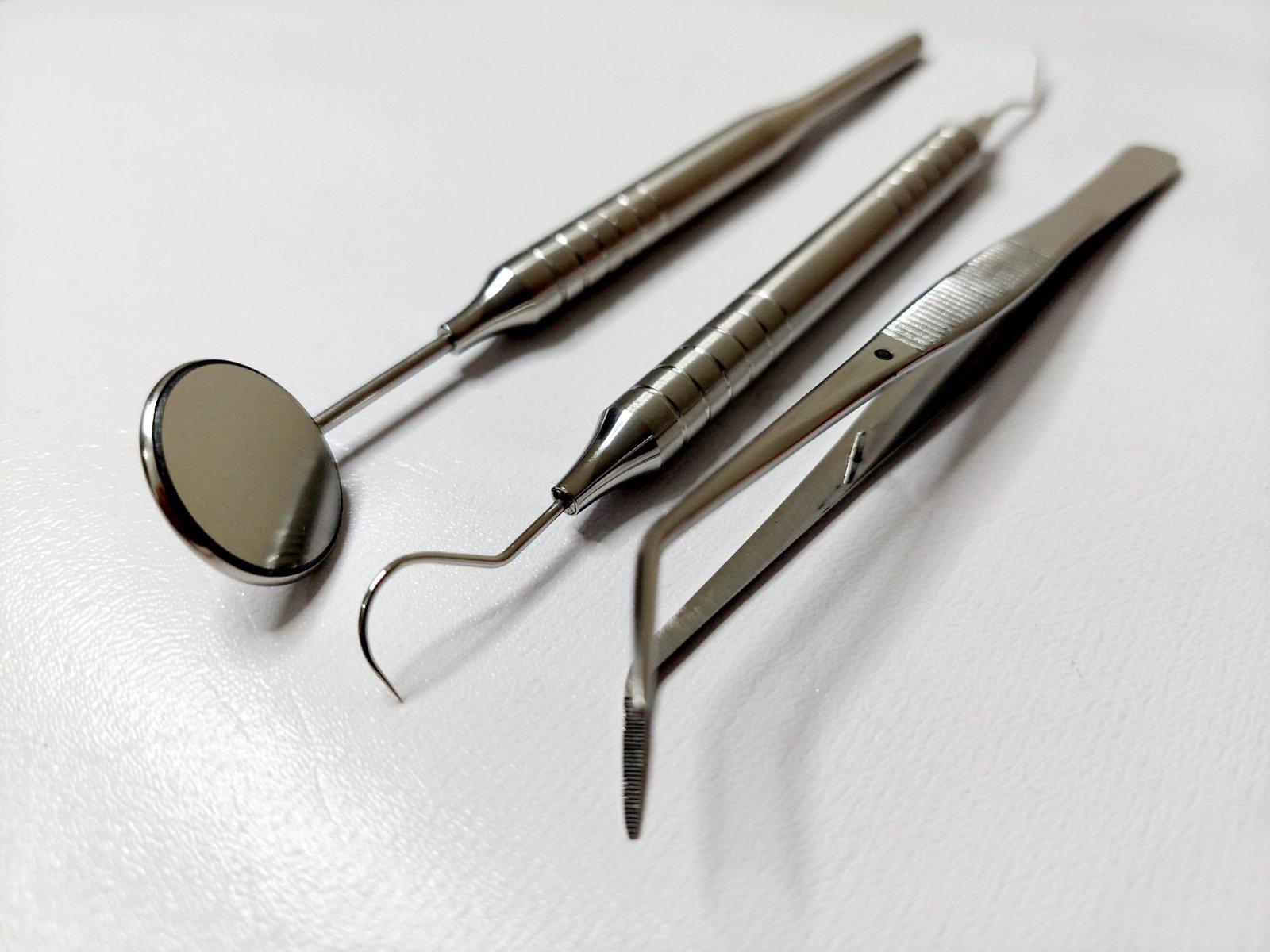 02 Basic Examination Set mouth mirror, probe and explorer Dental Instruments - Image 2