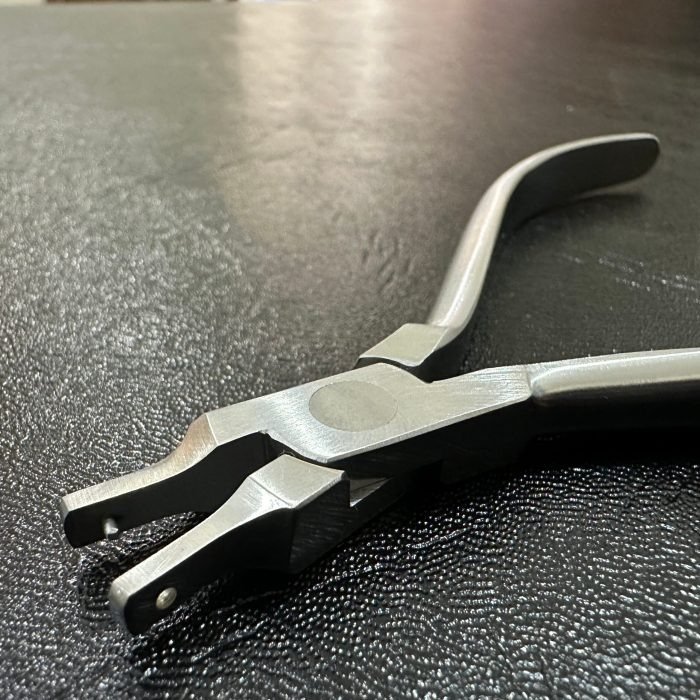 02 DENTAL INSTRUMENTS ORTHODONTIC THERMAL ALIGNERS PLIERS HOLE PUNCH - Image 2